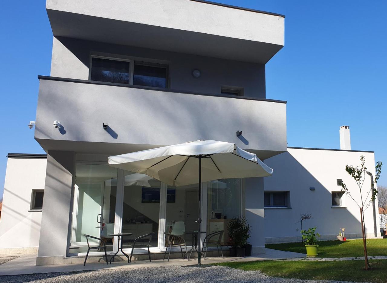 Crystal B&B Dormelletto Exterior foto